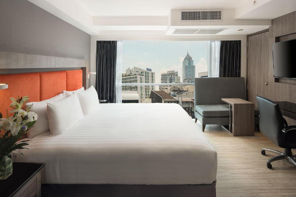 Grand 5 Hotel & Plaza Sukhumvit Bangkok - SHA Extra Plus Certified