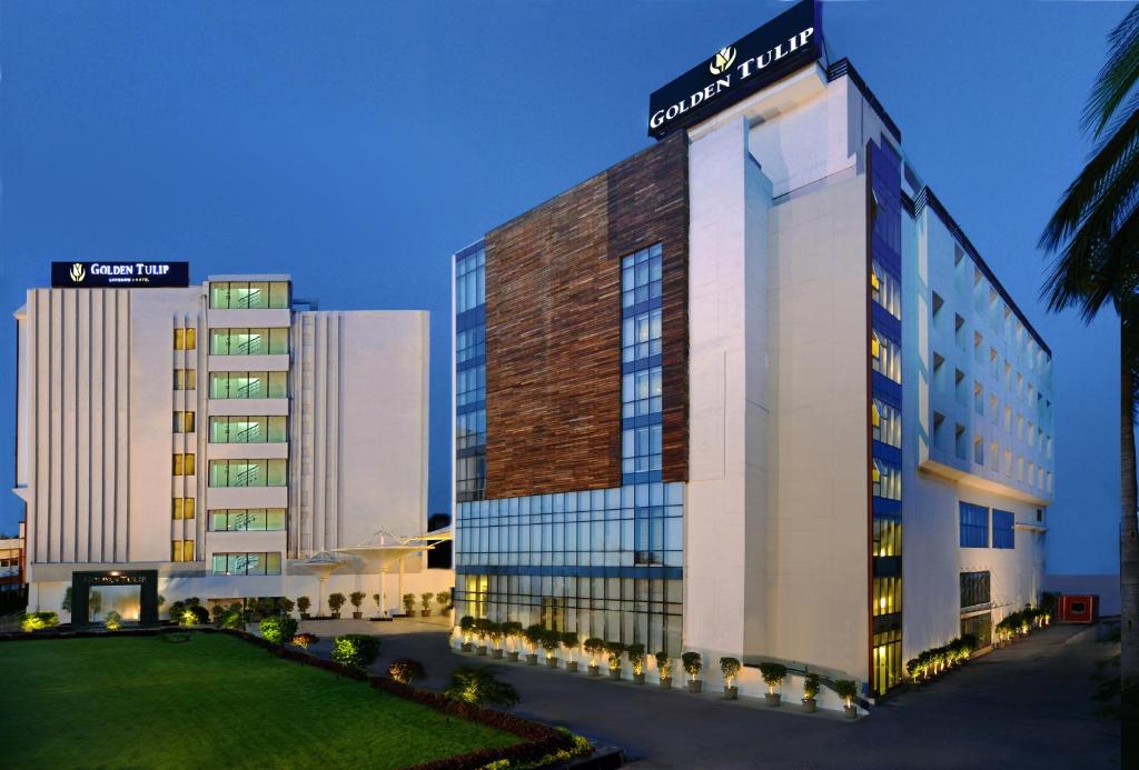 Golden Tulip Lucknow