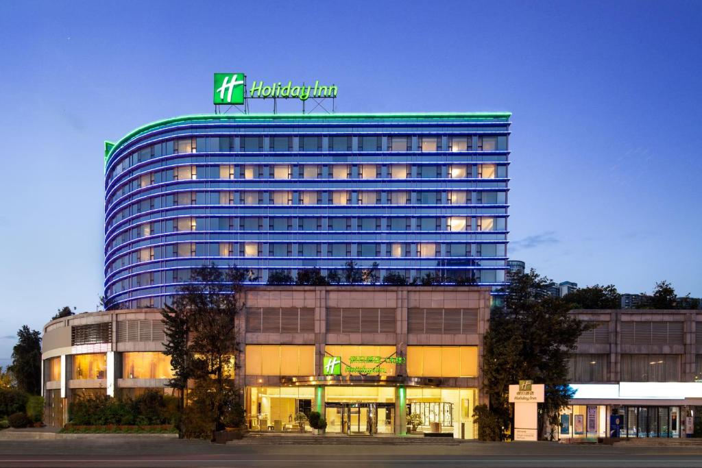 Holiday Inn Chengdu Century City - East